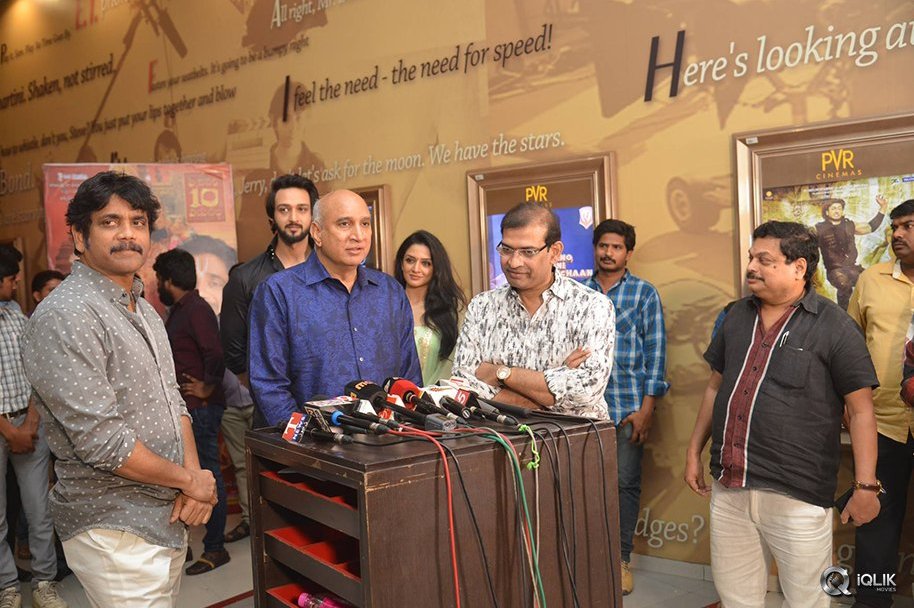 Celebs-at-Om-Namo-Venkatesaya-Movie-Special-Show